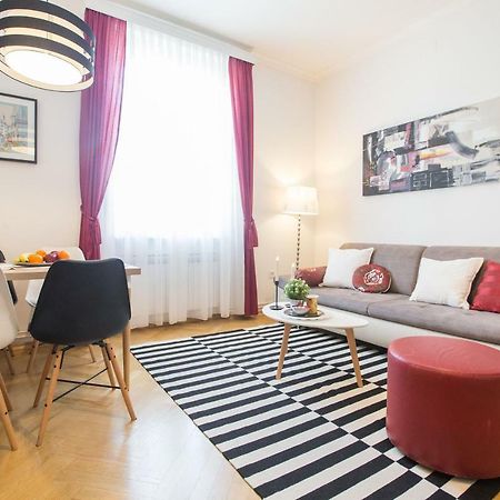 Apartmán Angela Main Street Luxury Oasis & Free Parking Záhřeb Exteriér fotografie