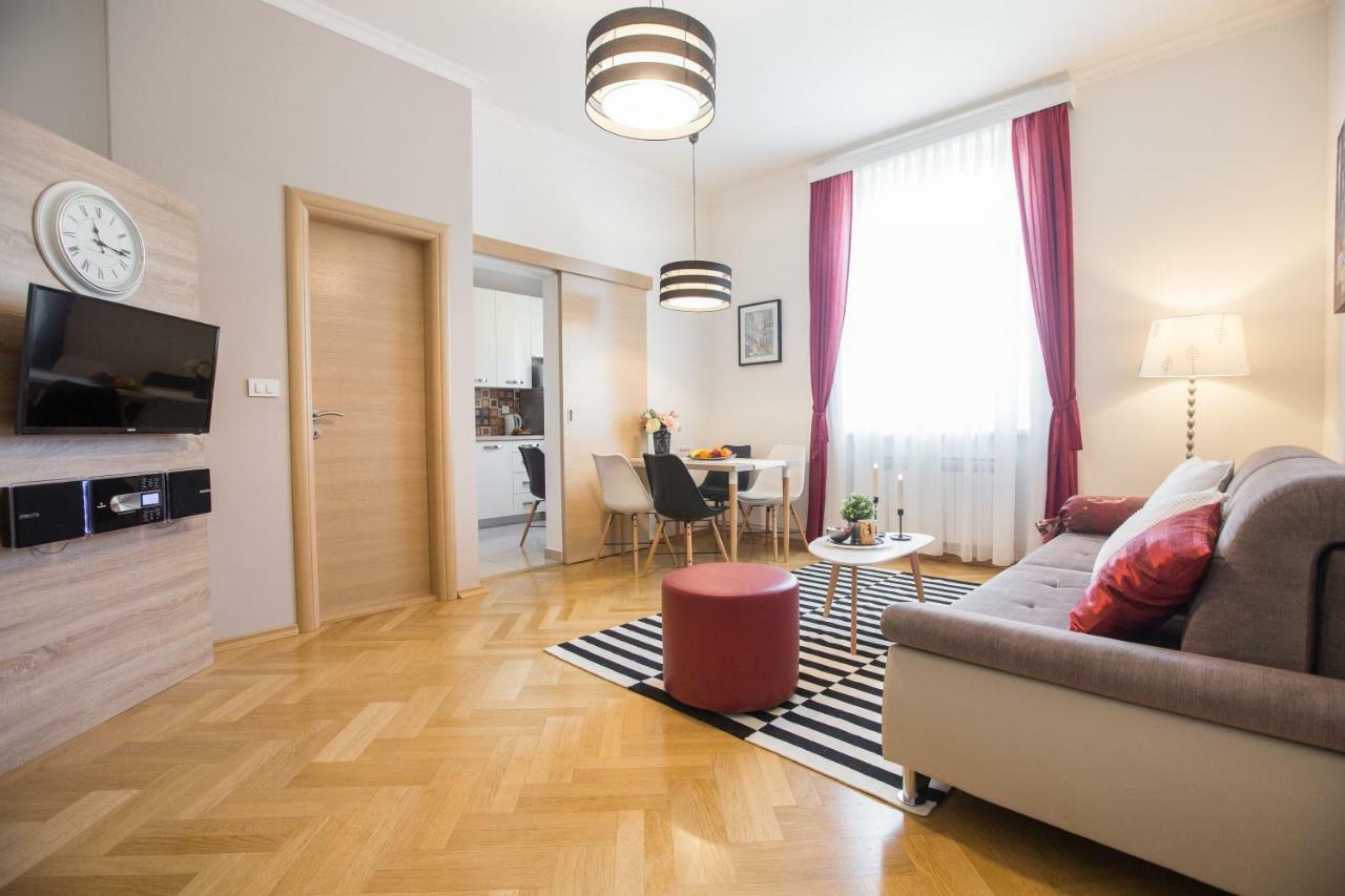 Apartmán Angela Main Street Luxury Oasis & Free Parking Záhřeb Exteriér fotografie